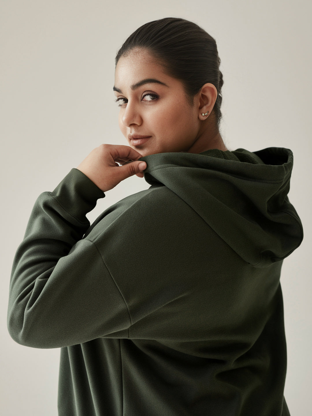 || MILITARY GREEN ||