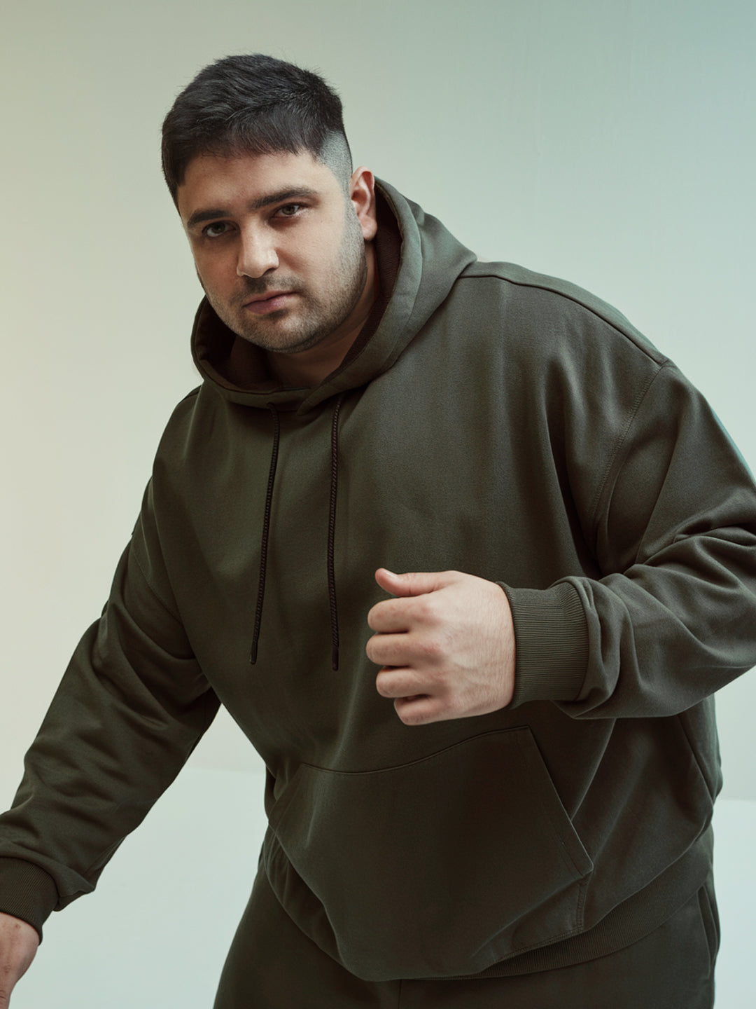 || MILITARY GREEN ||